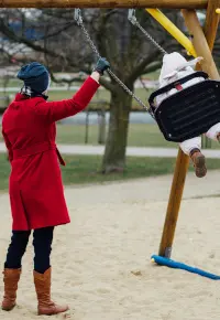 Łączenie urlopu rodzicielskiego z pracą. Urlop rodzicielski a praca