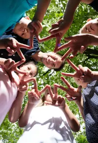 Wychowawca kolonijny: jak zostać? Ile zarabia?