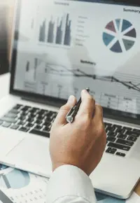 Sektor przedsiębiorstw –  przeciętne zatrudnienie i wynagrodzenie w lipcu 2021 roku