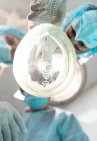 Brak anestezjologów – gdzie emigrują polscy lekarze?