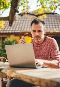 Bezrobocie frykcyjne – definicja, przyczyny