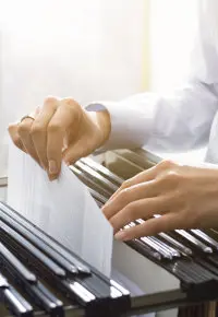 CV archiwista – jak napisać profesjonalne CV?