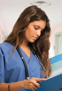 CV pielęgniarki – co powinno zawierać? Gdzie znaleźć dobry kreator CV?