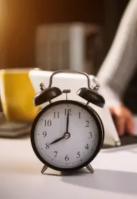 Czas pracy zatrudnionych w 2020 roku – dane GUS