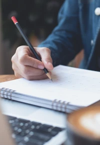 Dwa dodatkowe dni wolne w 2026 roku – dla kogo? Zarządzenie premiera