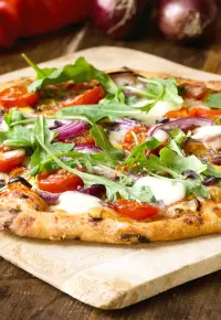 Dzień Pizzy w pracy online – jak zorganizować?