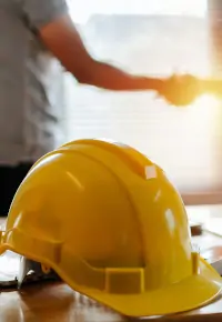 Kto przeprowadza i ile trwa instruktaż stanowiskowy BHP