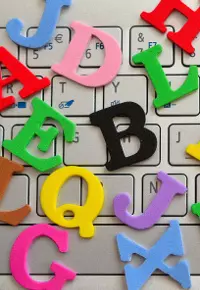 Interakcjonizm symboliczny: czym jest? Jak wpływa na komunikację w firmie?	