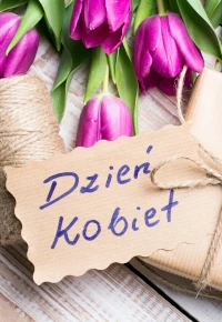 Dzień Kobiet w pracy – pomysły na prezent