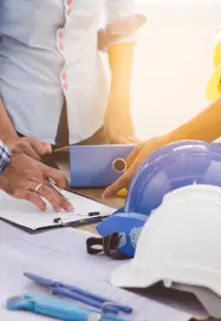 Przegląd wynagrodzeń w branży budowlanej