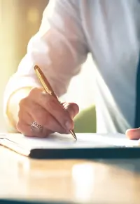 Kontrasygnata – co to, kiedy jest wymagana