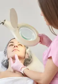 Kosmetyczka a kosmetolog – różnice