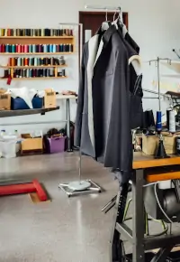 Własny zakład krawiecki – jak otworzyć?