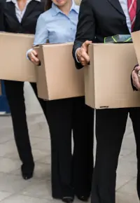 Jakie kroki podjąć po zwolnieniu z pracy?