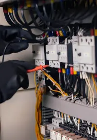 List motywacyjny elektryk – jak napisać?