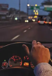 Mandat karny kierowcy zawodowego – kto za niego płaci, pracodawca czy pracownik?