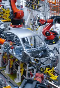 Przemysł motoryzacyjny w Polsce – jak rozwija się produkcja w naszym kraju?