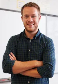 Nauczyciel kontraktowy – ścieżka awansu, wymagania, kwalifikacje