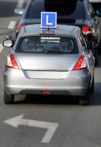 Własna firma: szkoła nauki jazdy