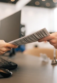 Obiegówka w pracy – czym jest? Czy jest obowiązkowa? Wzór