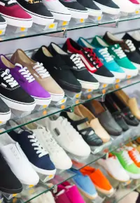Sklep obuwniczy: czy warto otworzyć własny?
