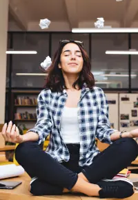 Ćwiczenia oddechowe, które pomagają zmniejszyć stres w pracy