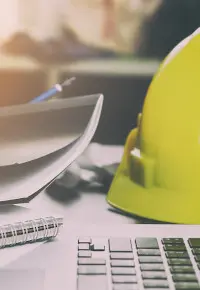 Kto może być zwolniony ze szkolenia okresowego bhp?