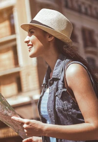 Rezydent turystyczny – jak zostać, kurs, wymagania, zarobki