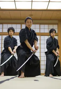 Efekt Rashōmon – czym jest? Jak go uniknąć w negocjacjach w pracy?