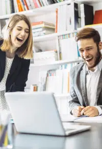 Śmieszne błędy w CV – co bawi rekruterów?