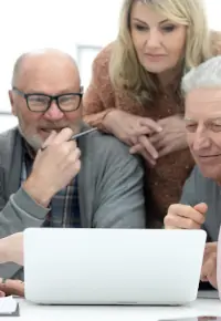 Wsparcie dla starszych pracowników 