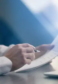 Świadectwo pracy – definicja, komu przysługuje, podpis