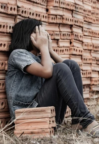 Praca na czarno – definicja, konsekwencje, kary, wpływ na bezrobocie