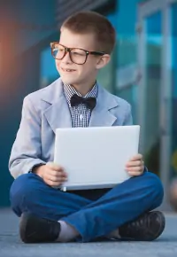 Zatrudnianie dzieci i młodzieży w okresie wakacyjnym