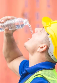 Upał a praca – jakie prawa ma pracownik