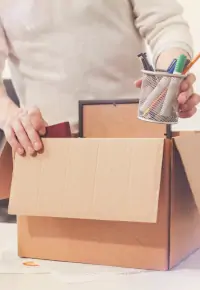 Wypowiadanie umów terminowych – umowa czasowa a okres wypowiedzenia