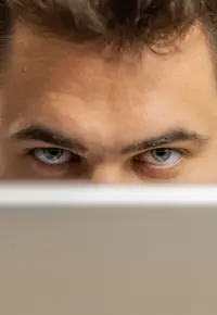 Zemsta na szefie – jak były pracownik może zaszkodzić