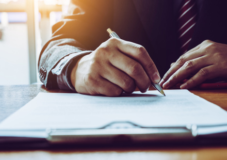 Wypowiedzenie umowy po angielsu - co zawrzeć, jak napisać, wzór