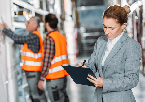 Starszy inspektor BHP - warunki pracy, zakres obowiązków, uprawnienia