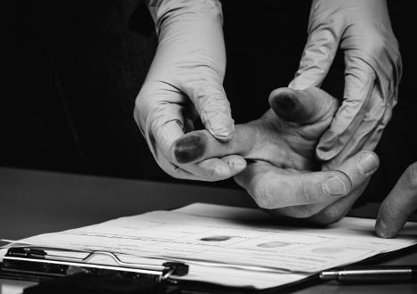  Tymczasowe aresztowanie pracownika a rozwiązanie umowy o pracę 