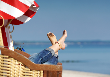 Urlop a staż pracy — zmiana pracy, zasady udzielania, kiedy przepada