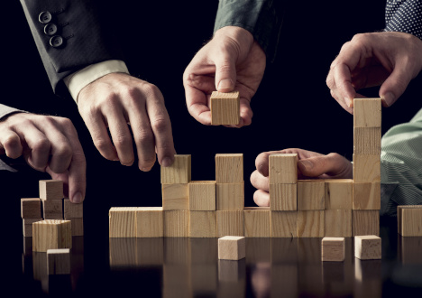 Styl demokratyczny - charakterystyka, wady i zalety