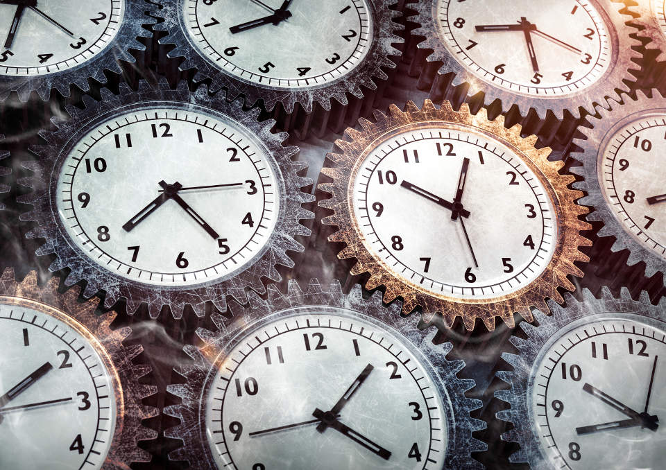 Praca na pół etatu – umowa, urlop, wynagrodzenie, koszty utrzymania, nadgodziny