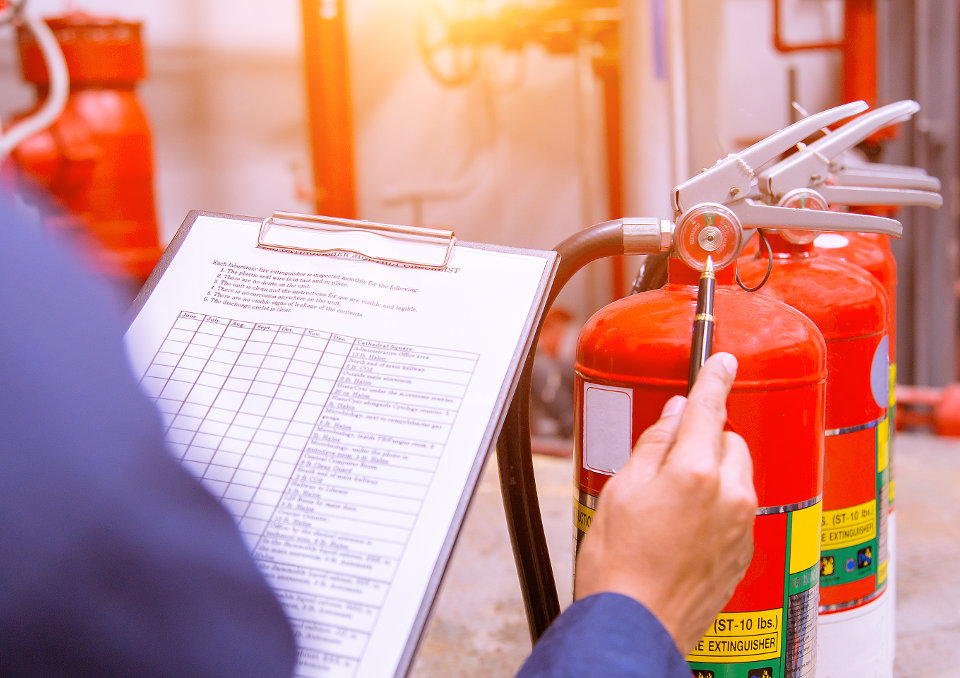 Technik BHP - uprawnienia, praca, zarobki