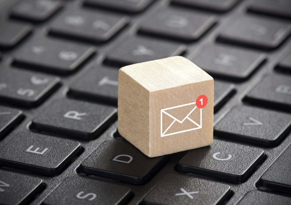 Autoresponder - ustaw, zanim wybierzesz się na urlop