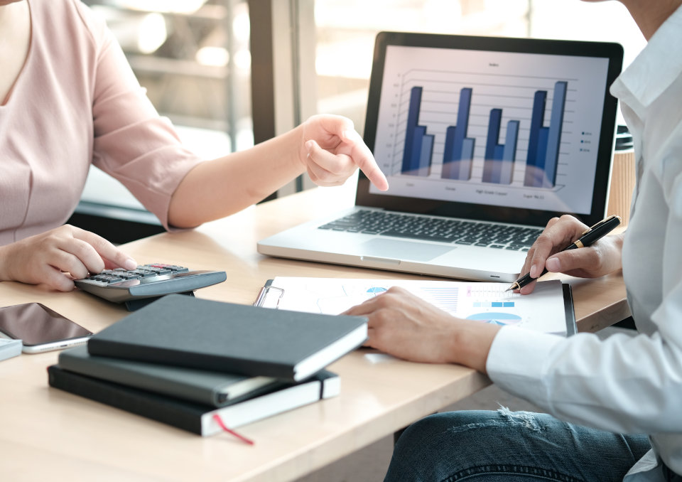 Pożyczki pozabankowe dla firm – o czym warto wiedzieć?