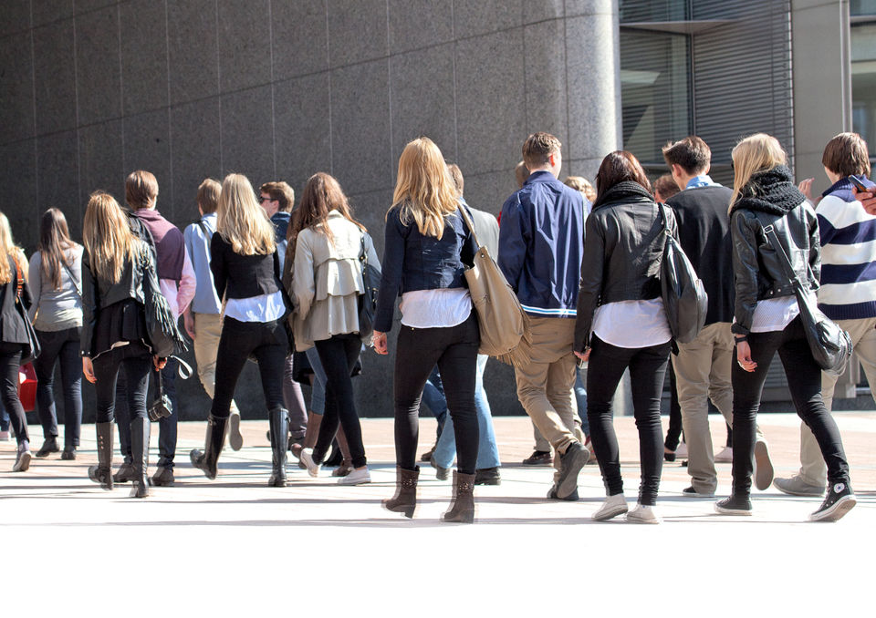 Przybywa miejsc pracy w Polsce